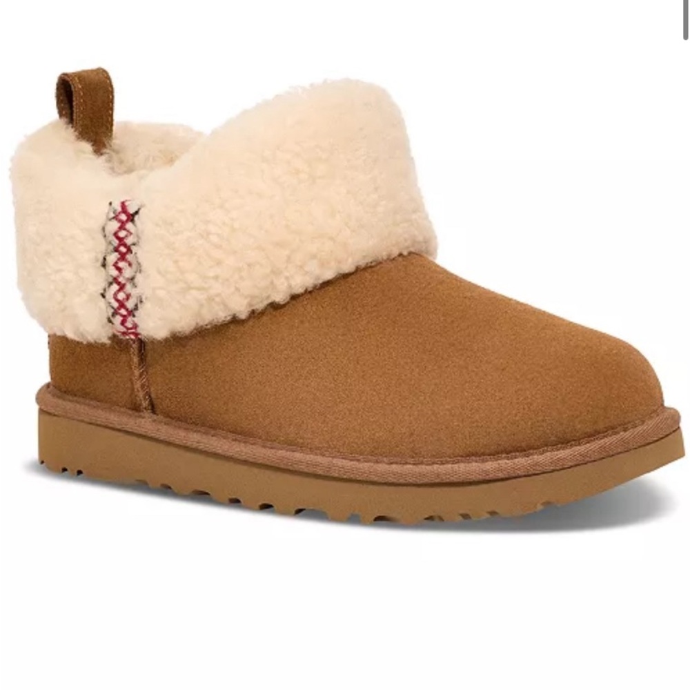UGG ultra mini braid boot